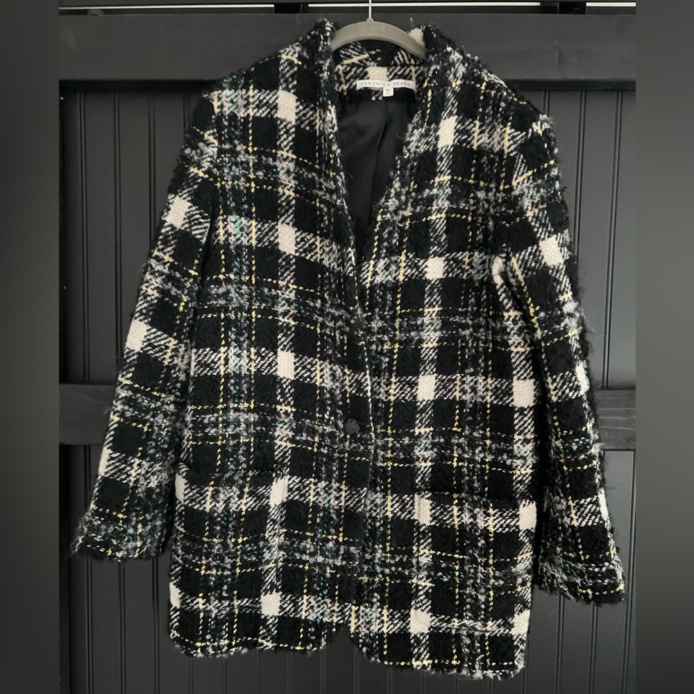 Oversized Veronica Beard Coat, size 6